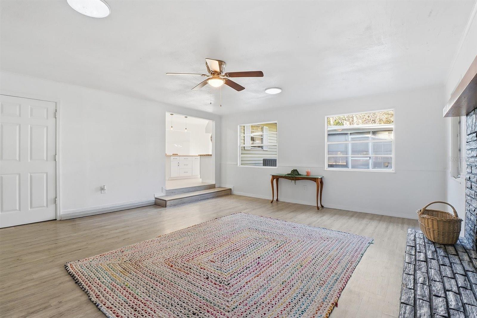 1045 N FAN PALM PT, CRYSTAL RIVER, FL, 34429