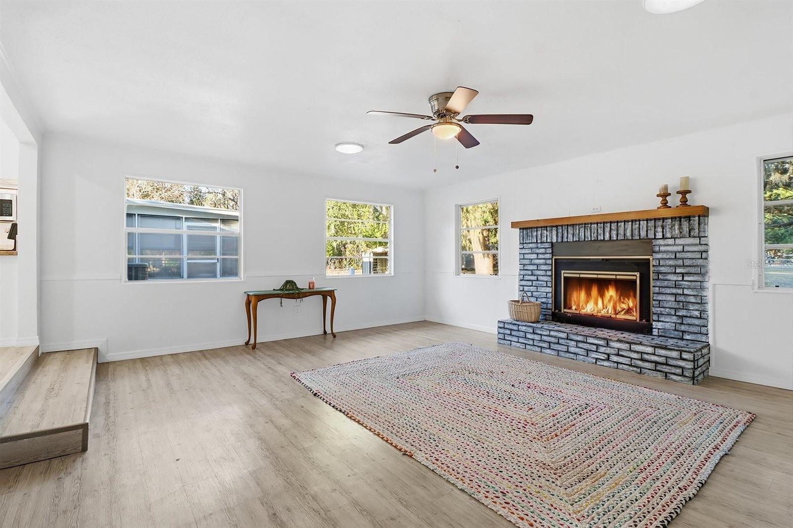 1045 N FAN PALM PT, CRYSTAL RIVER, FL, 34429