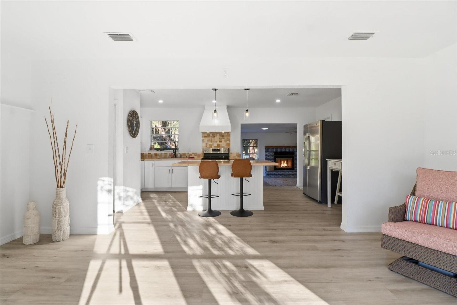 1045 N FAN PALM PT, CRYSTAL RIVER, FL, 34429