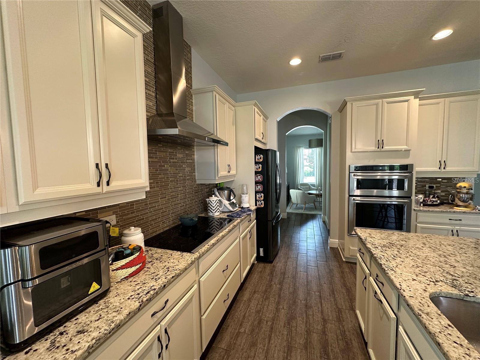 8370 LOOKOUT POINT DR., WINDERMERE, FL, 34786