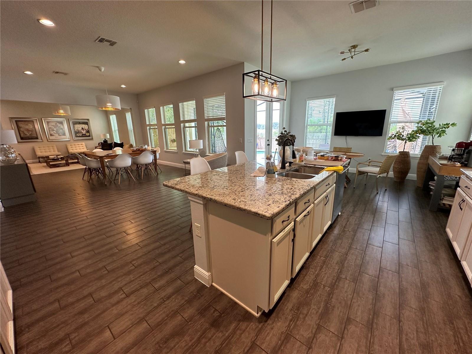 8370 LOOKOUT POINT DR., WINDERMERE, FL, 34786