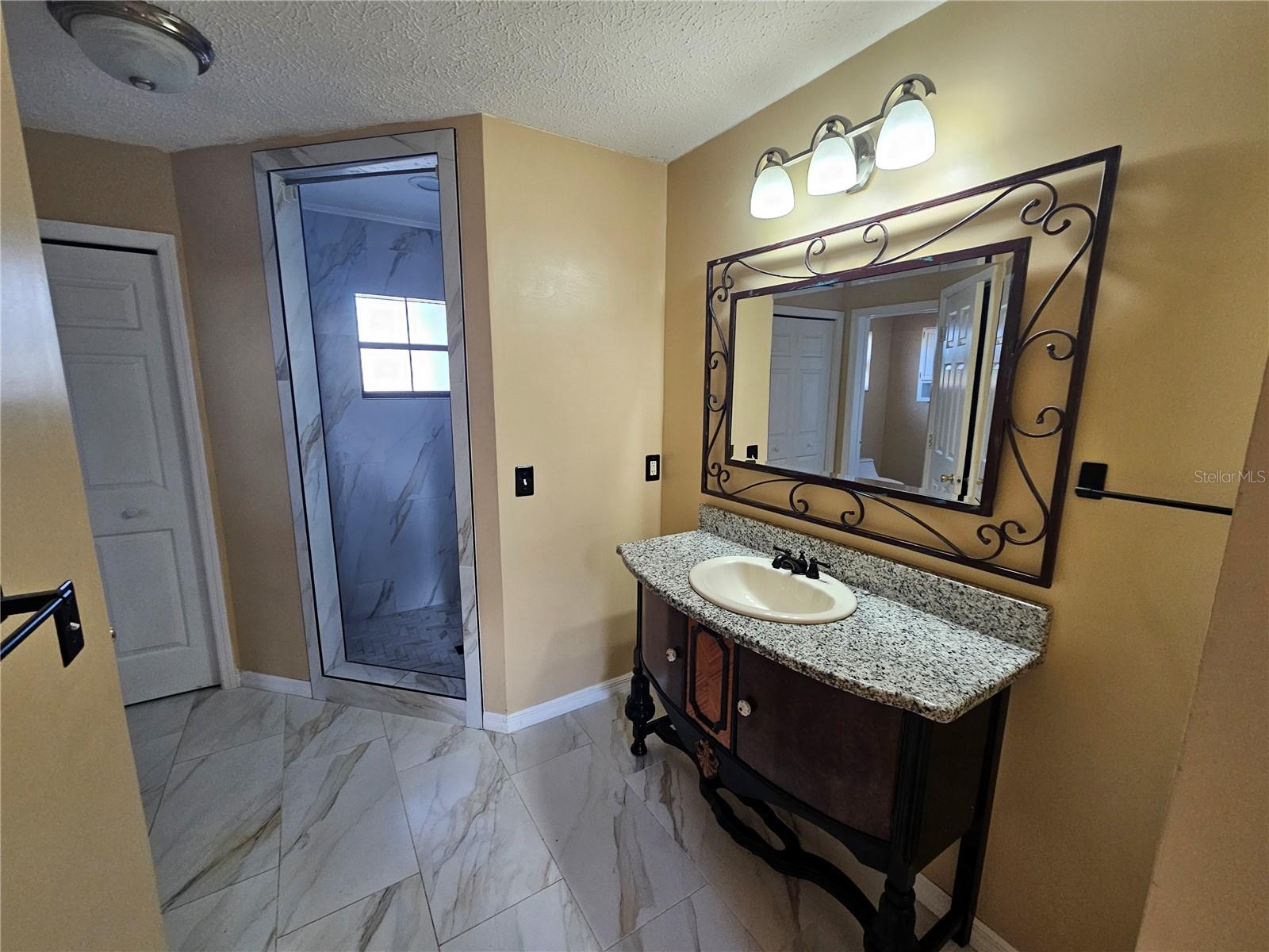 2940 DUPONT ST, EUSTIS, FL, 32726