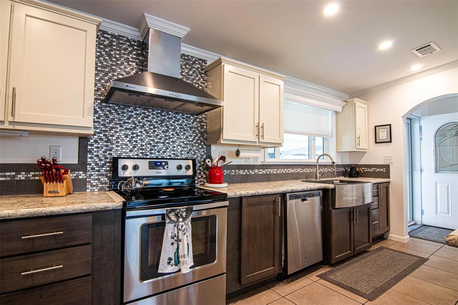 417 SNEAD DR, NORTH FORT MYERS, FL, 33903