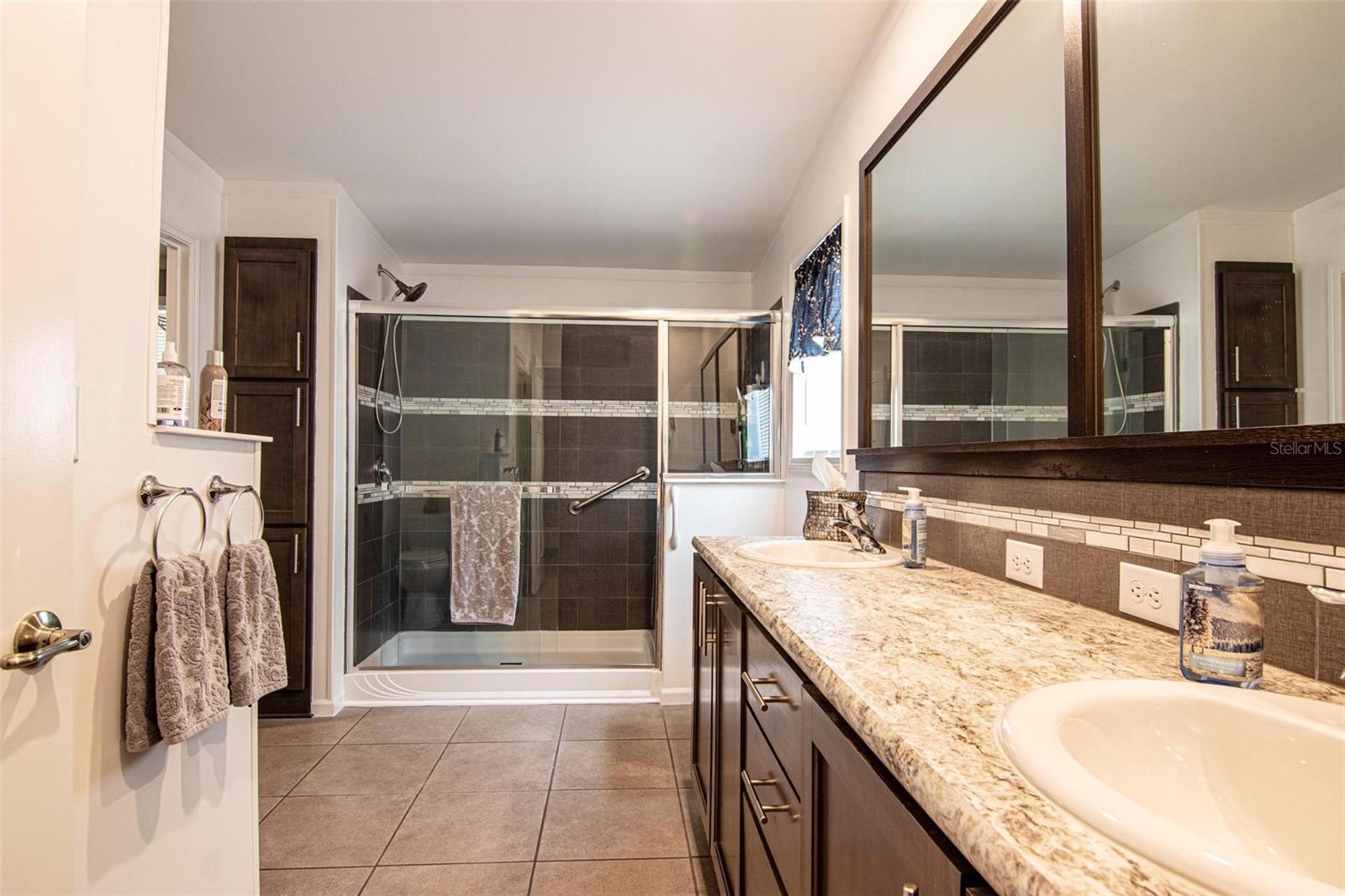 417 SNEAD DR, NORTH FORT MYERS, FL, 33903