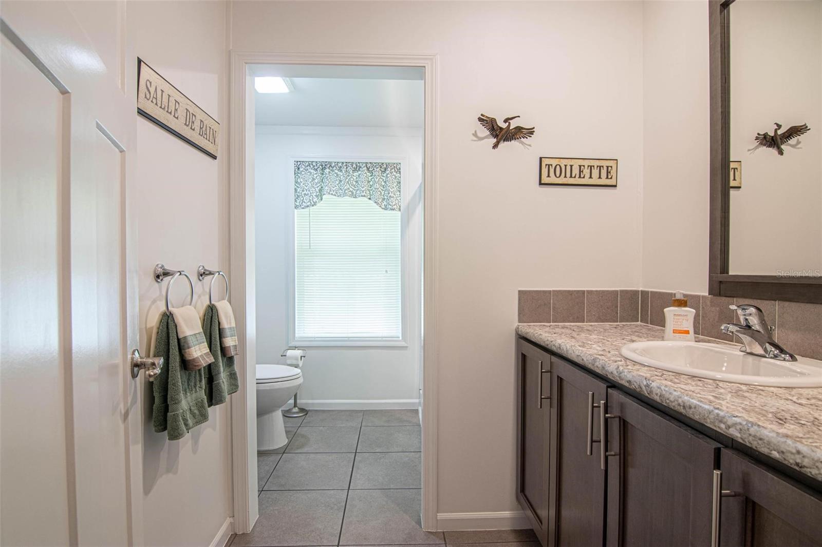 417 SNEAD DR, NORTH FORT MYERS, FL, 33903