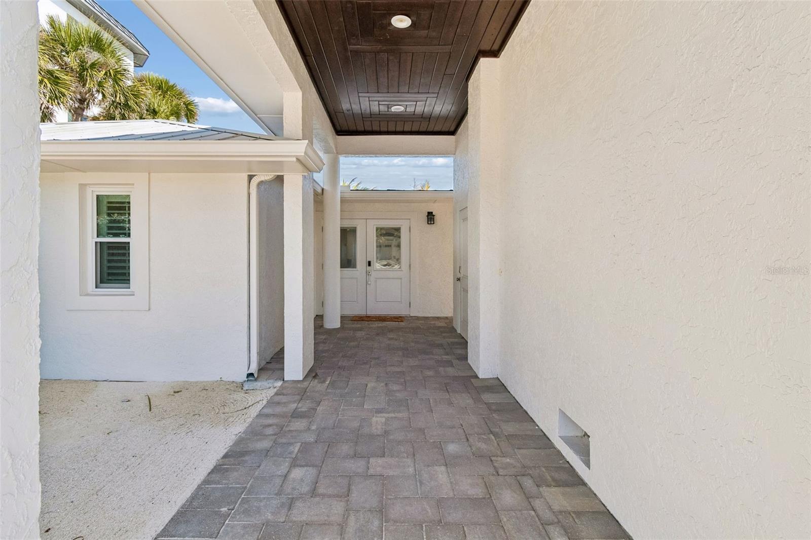 TB8472180 Property Photo