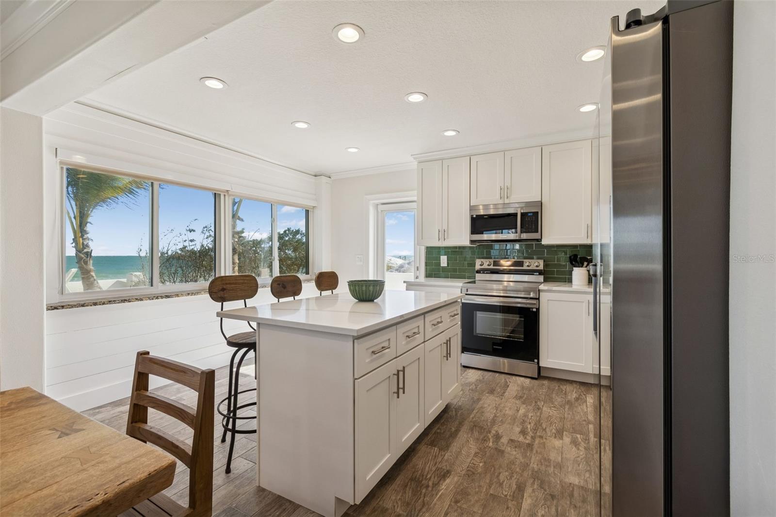 TB8472180 Property Photo