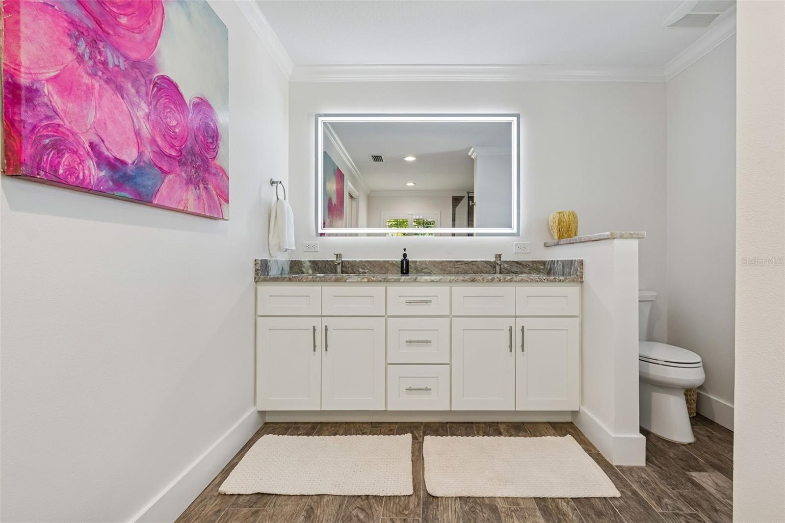 TB8472180 Property Photo