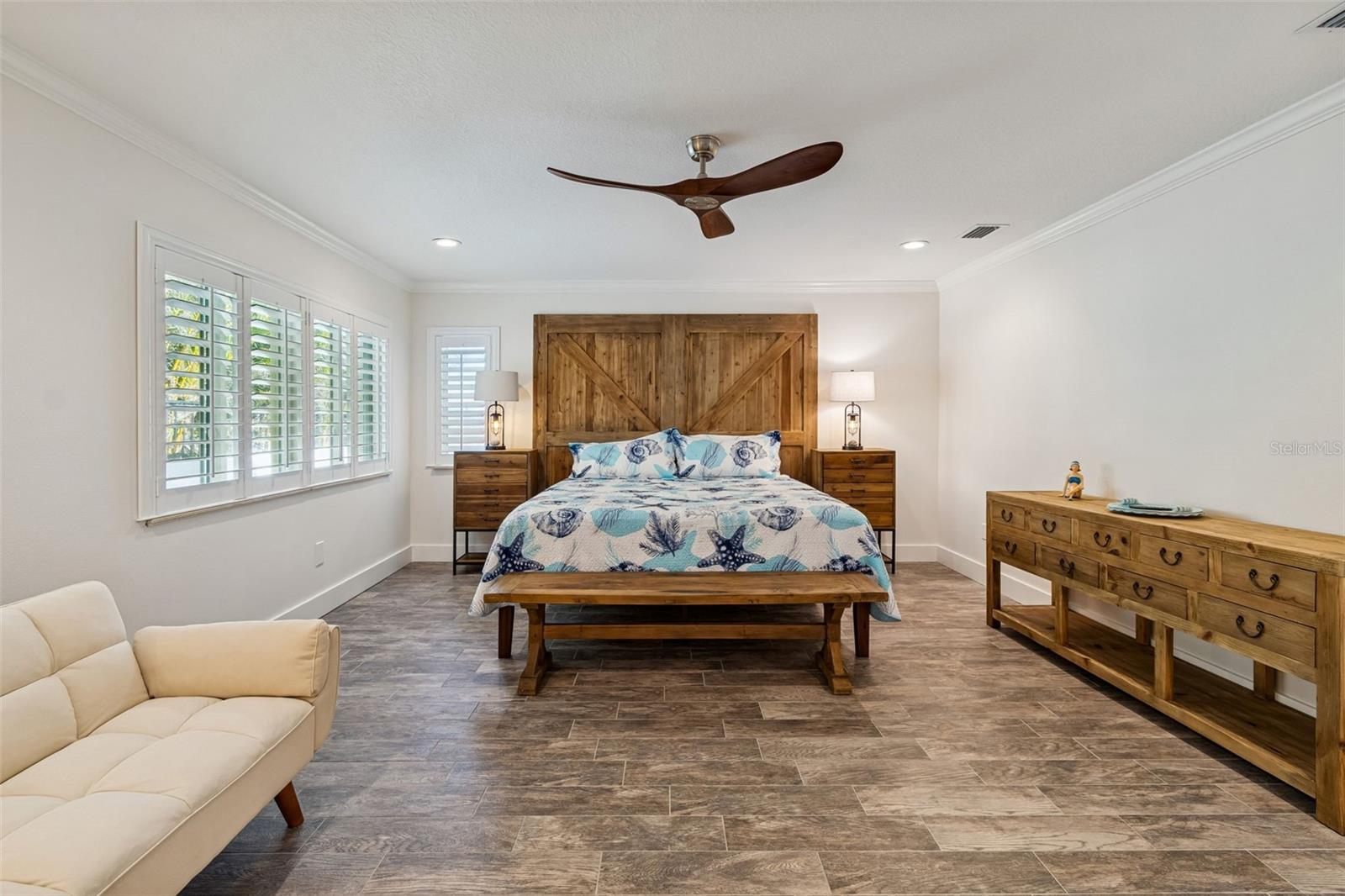 TB8472180 Property Photo