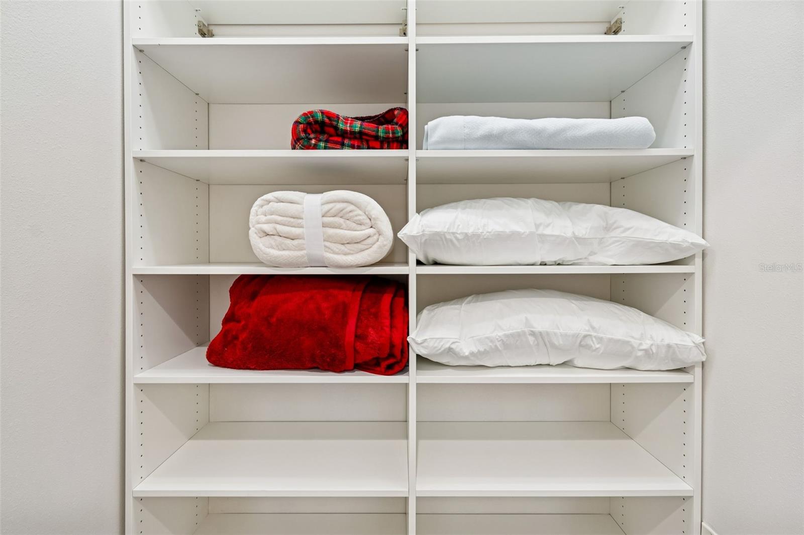 TB8472180 Property Photo