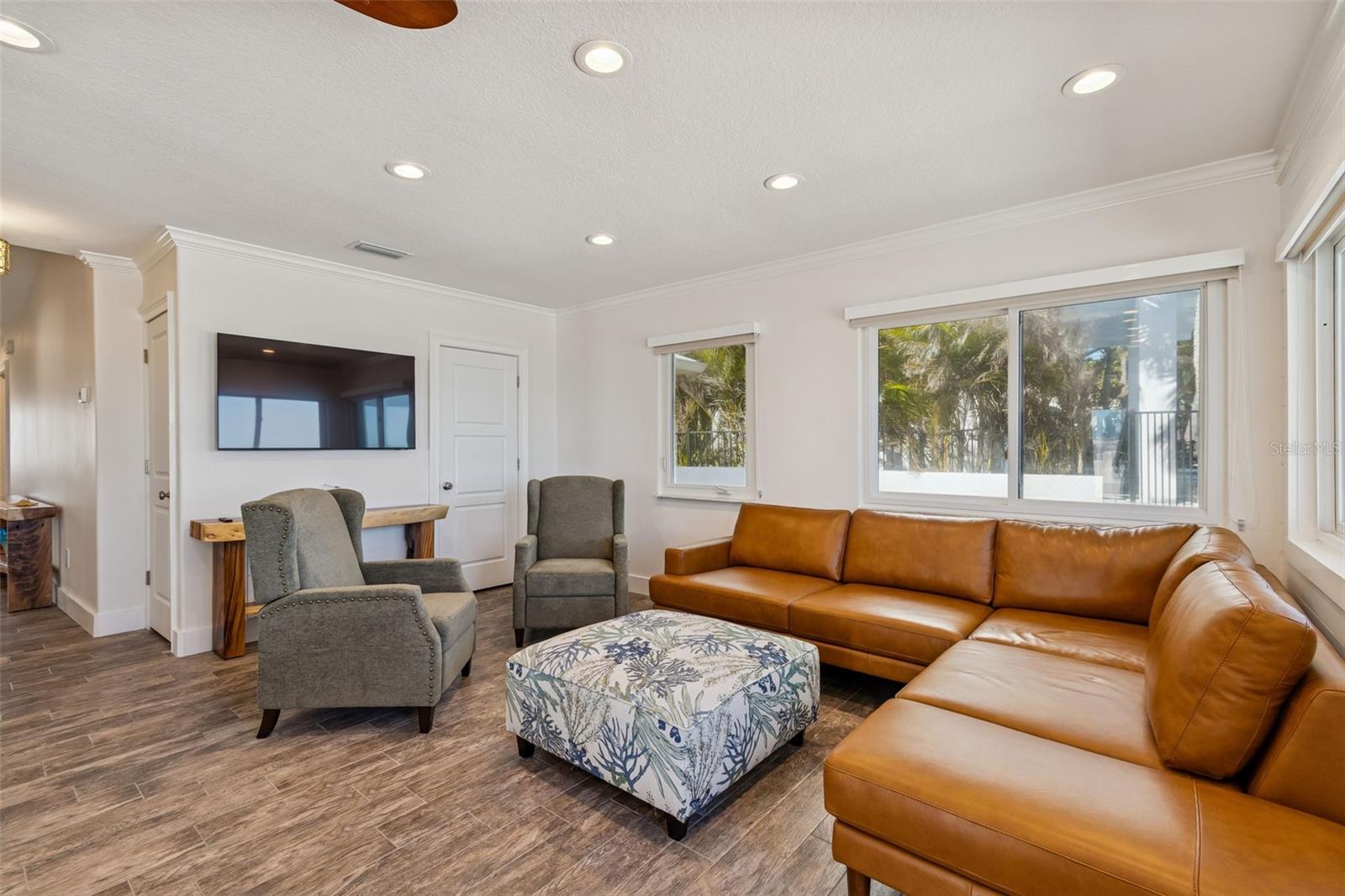 TB8472180 Property Photo