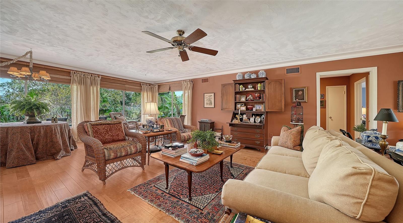 A4681101 Property Photo