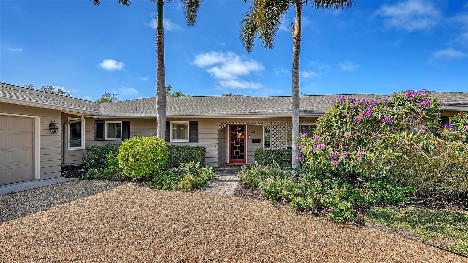 A4681101 Property Photo