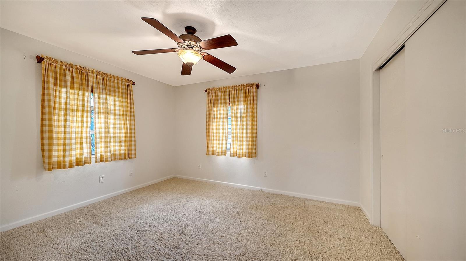 A4681101 Property Photo