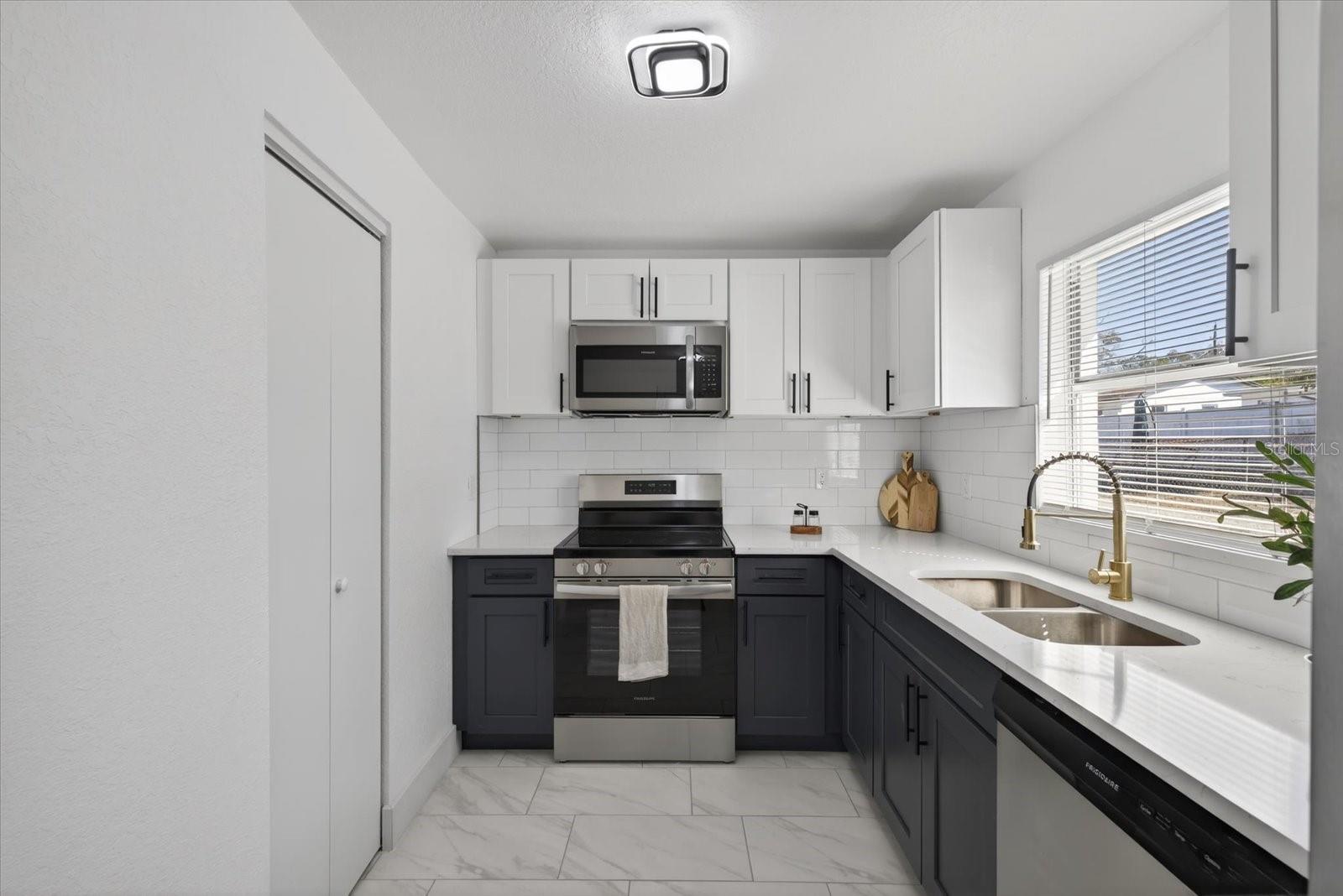 8309 TUPELO DR, TAMPA, FL, 33637