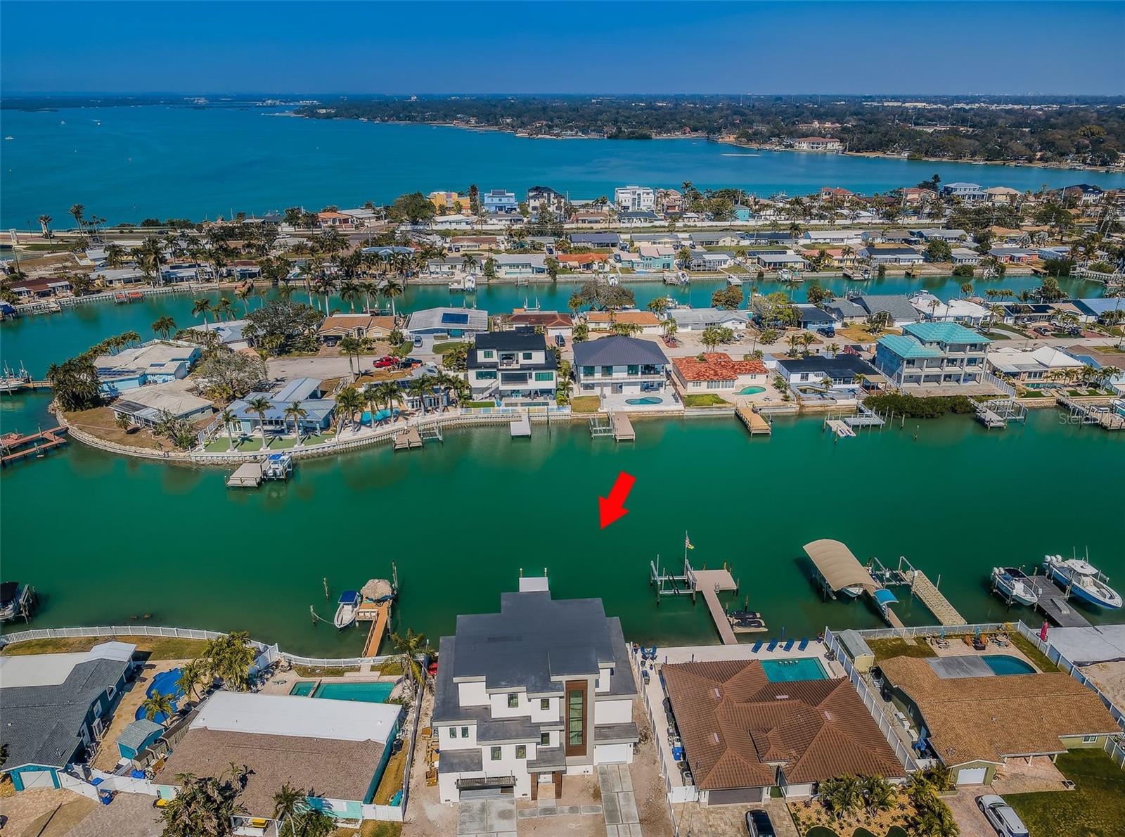 TB8472198 Property Photo