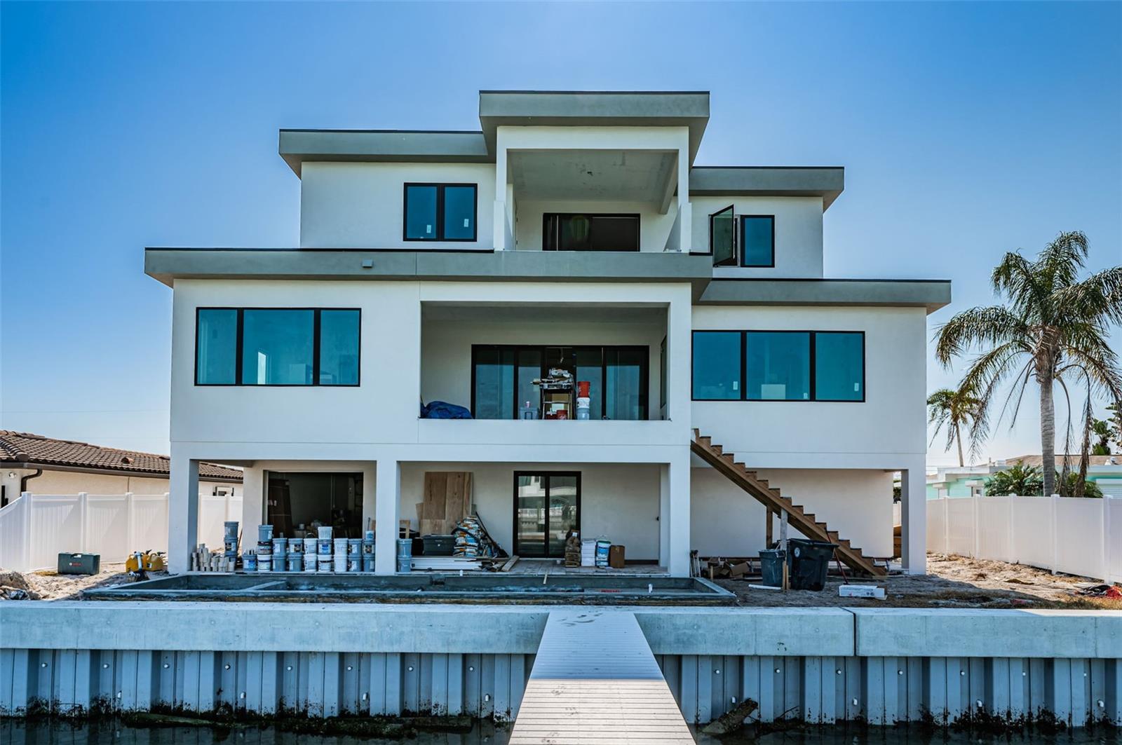 TB8472198 Property Photo