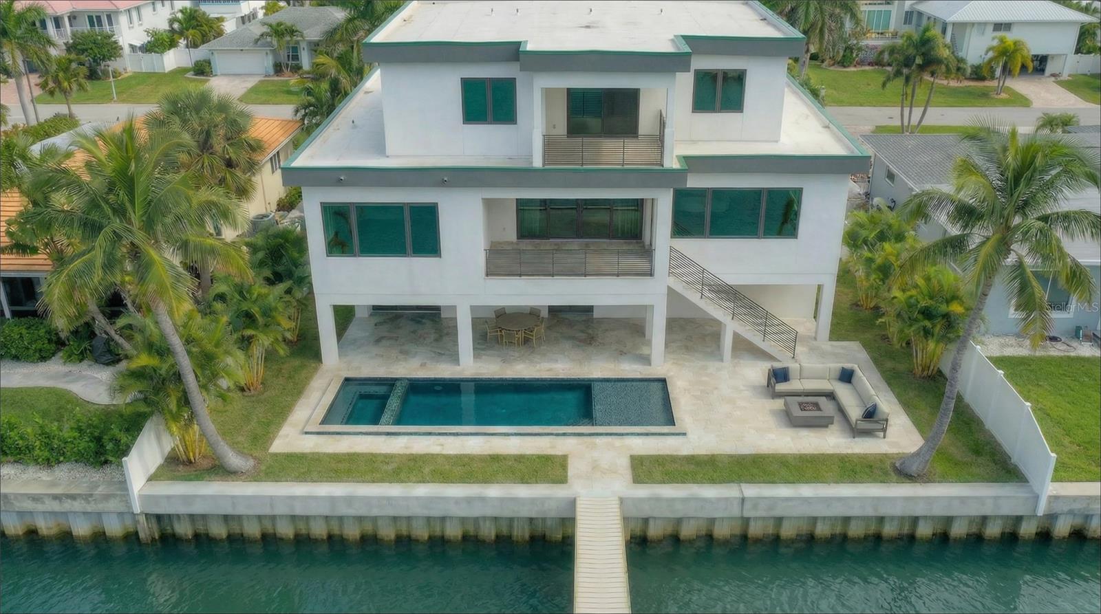 TB8472198 Property Photo