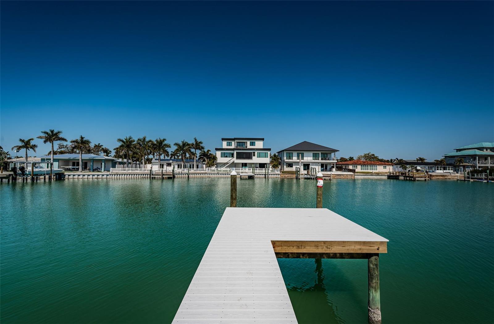 TB8472198 Property Photo