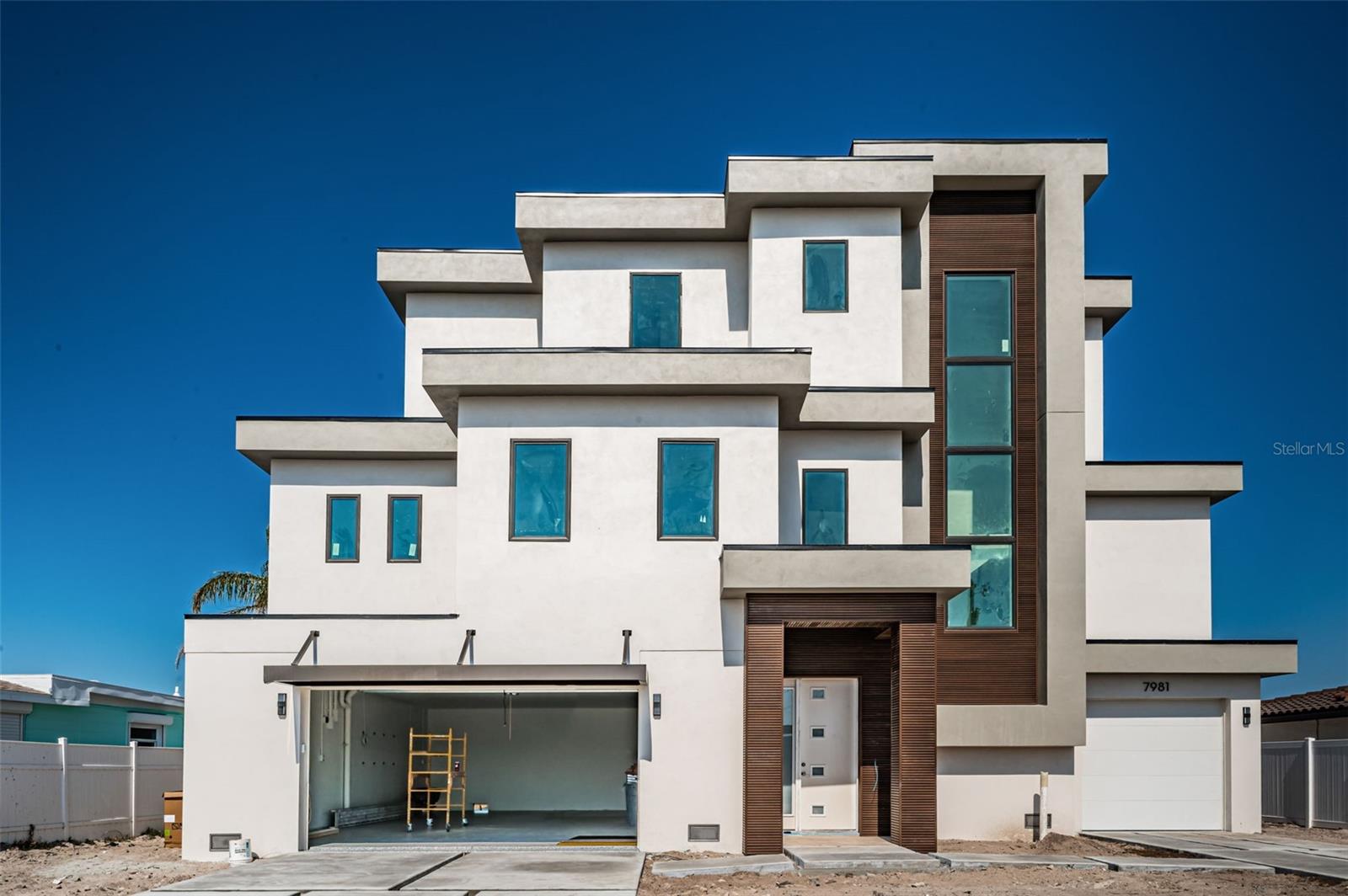 TB8472198 Property Photo