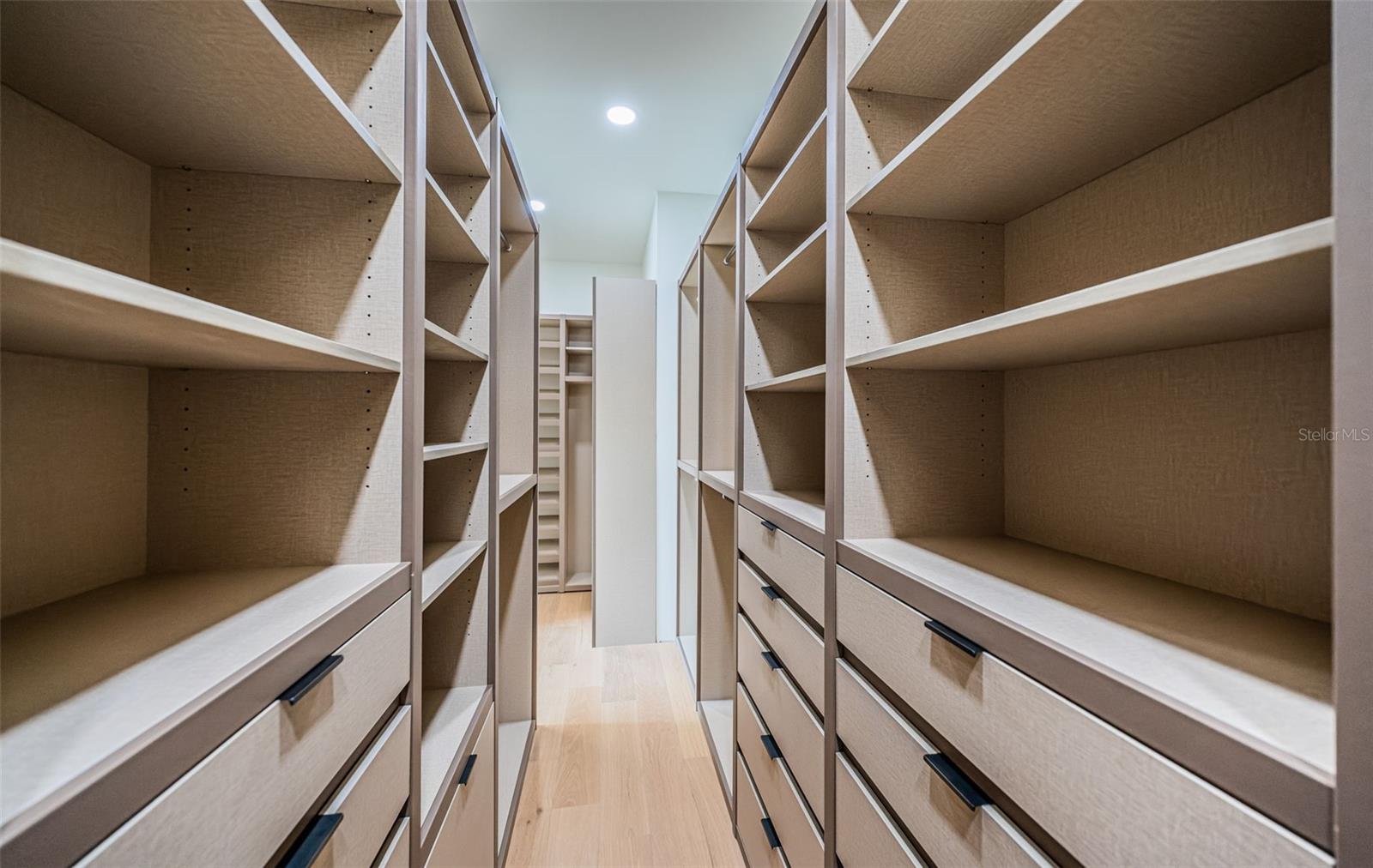 TB8472198 Property Photo