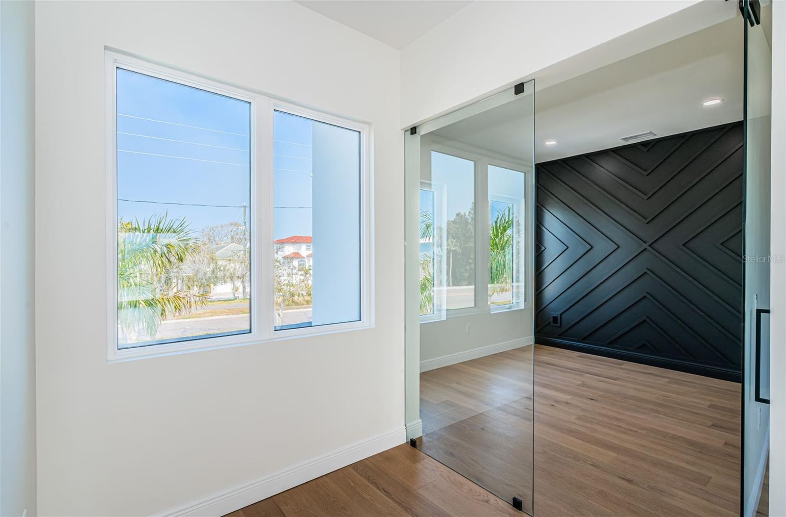 TB8472198 Property Photo