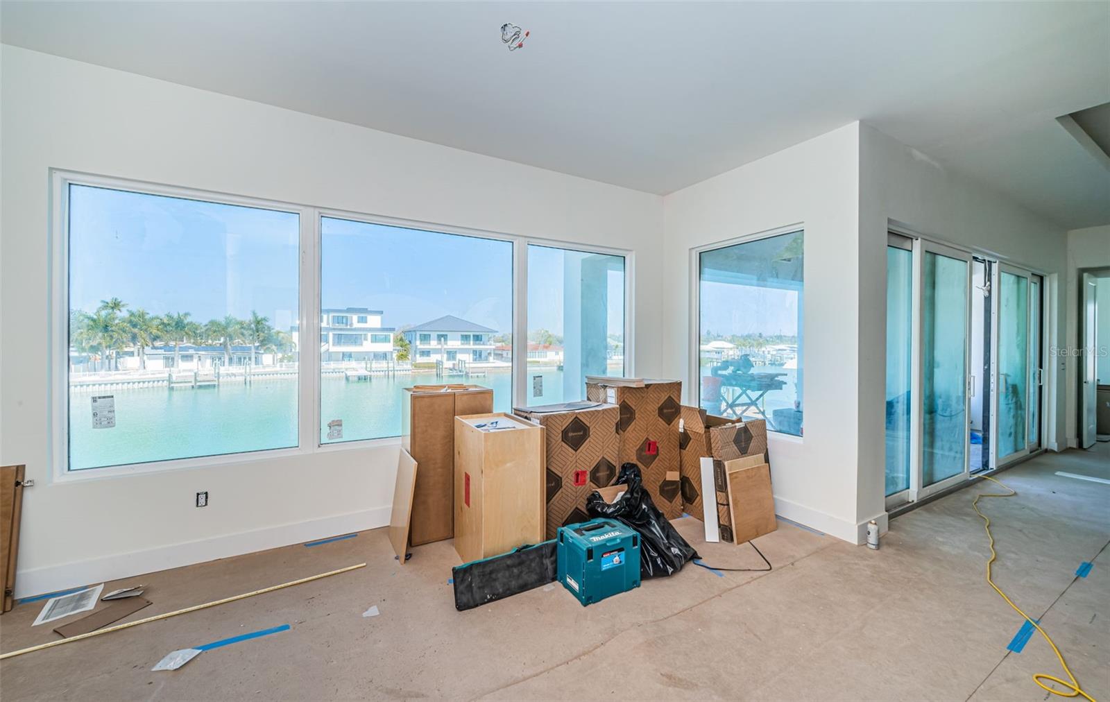 TB8472198 Property Photo