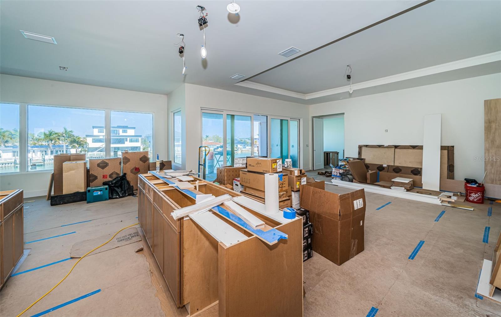 TB8472198 Property Photo