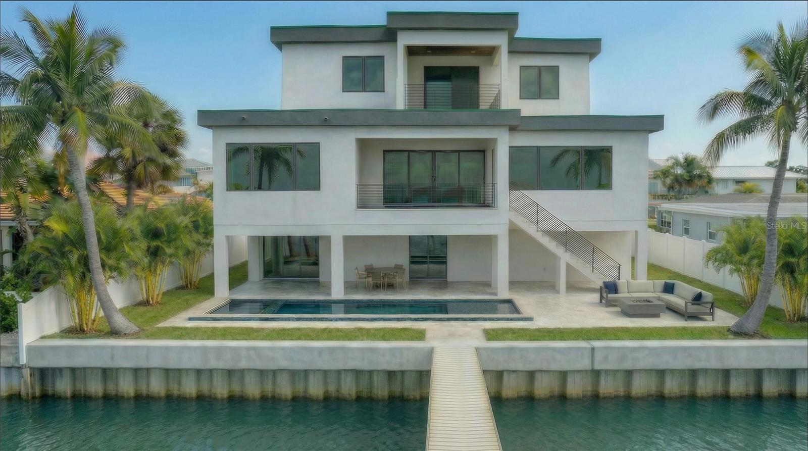 TB8472198 Property Photo