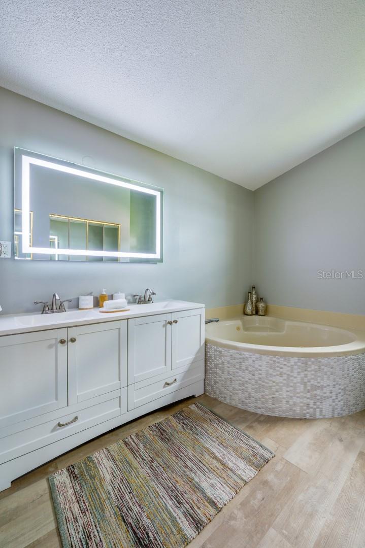 1633 RIVERSIDE DR, DAYTONA BEACH, FL, 32117