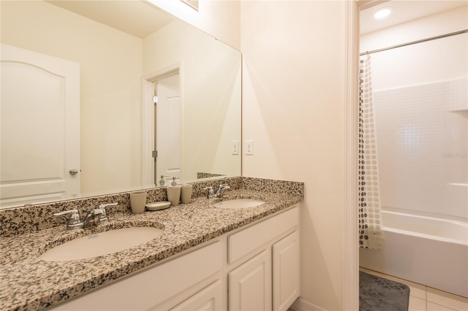 5231 WILDWOOD WAY, DAVENPORT, FL, 33837