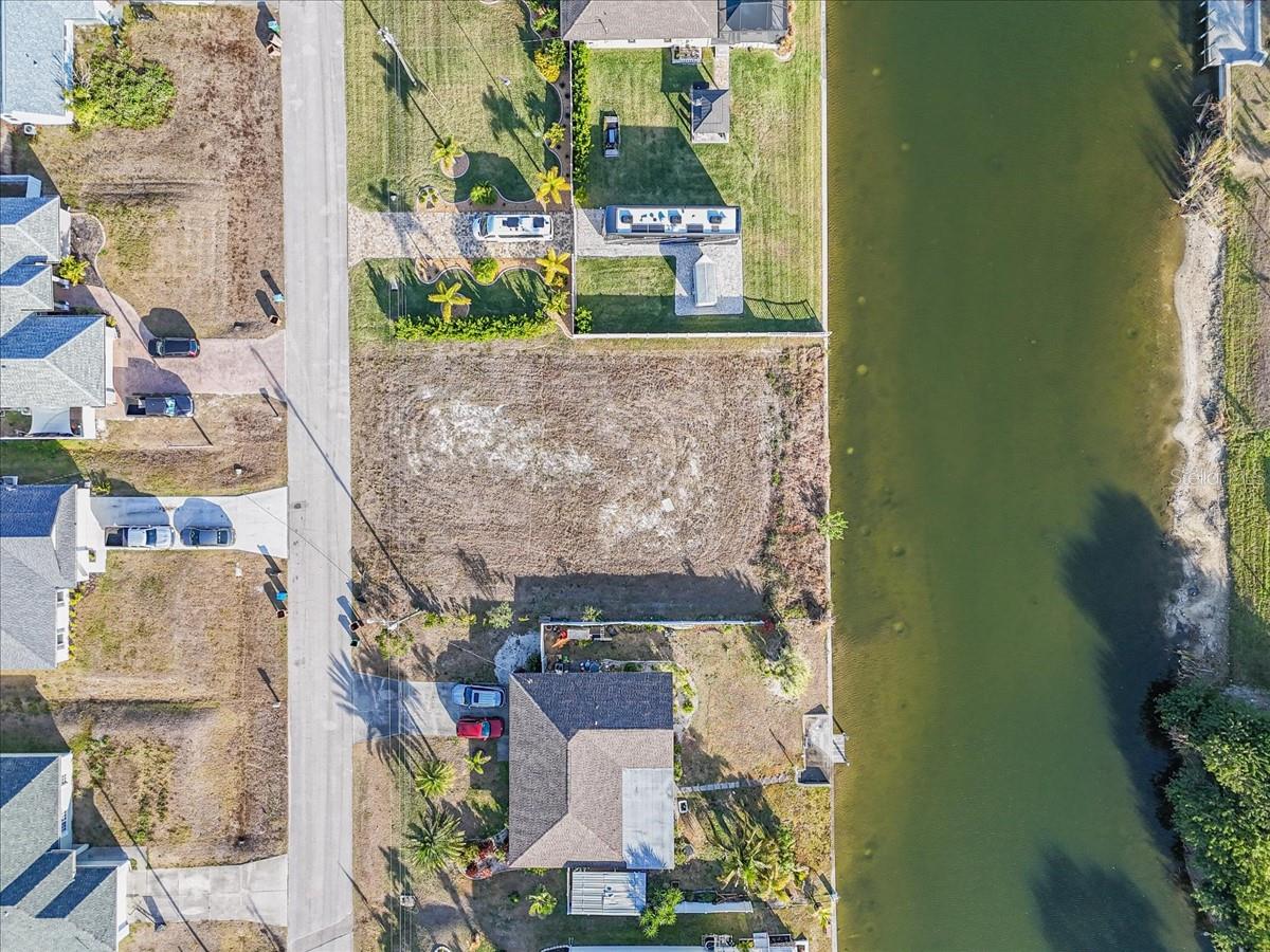 322 NE 20TH ST, CAPE CORAL, FL, 33909