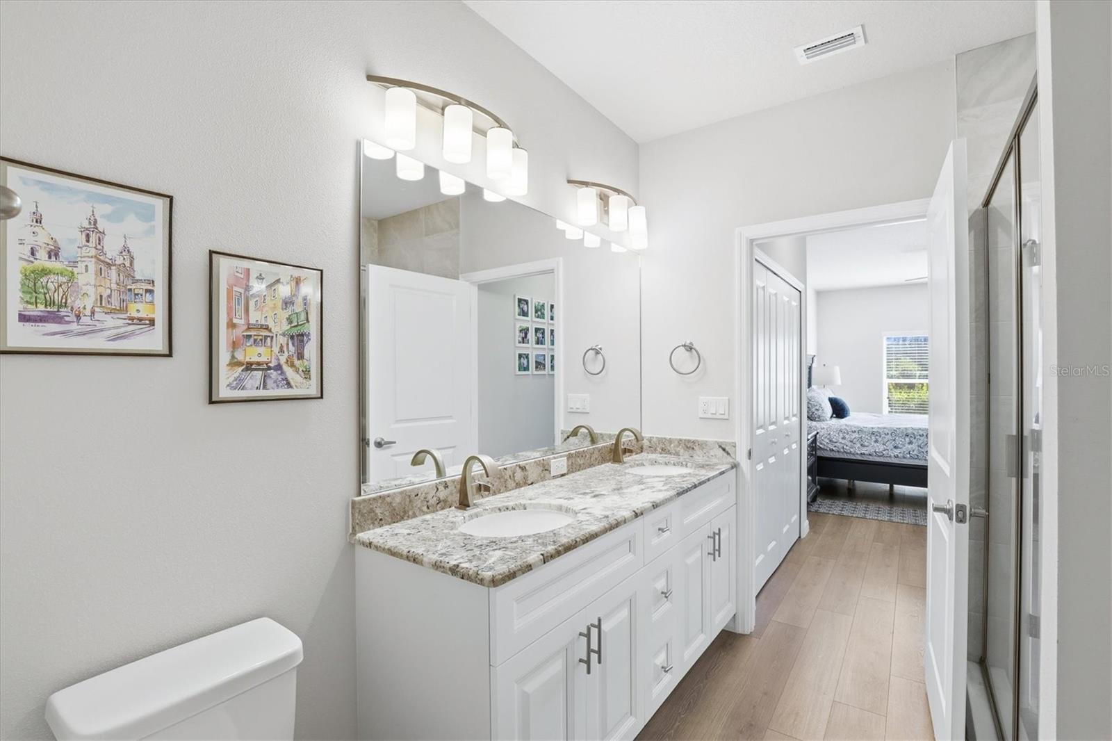 First Floor Primary En-Suite Bathroom