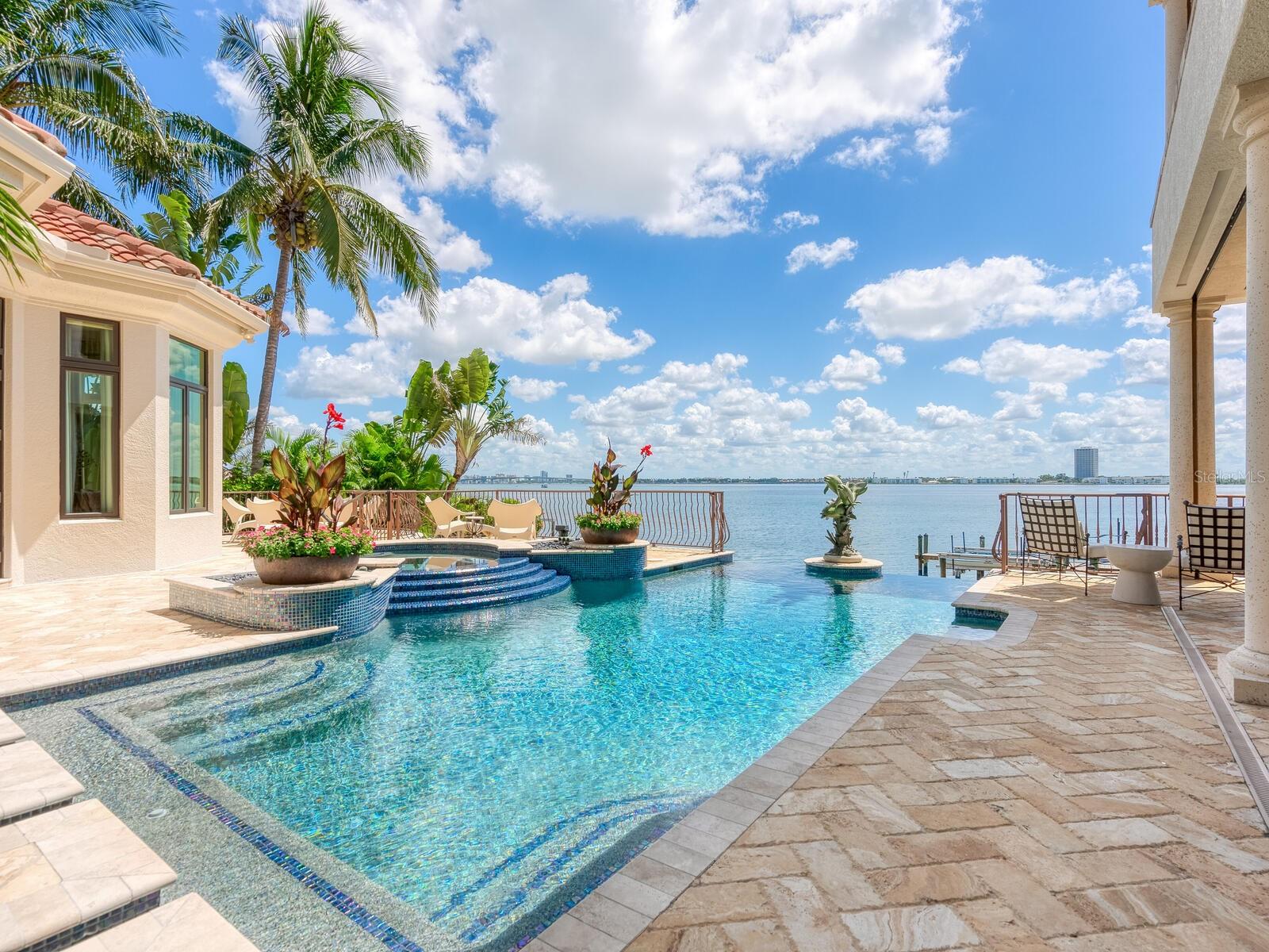 A4681123 Property Photo