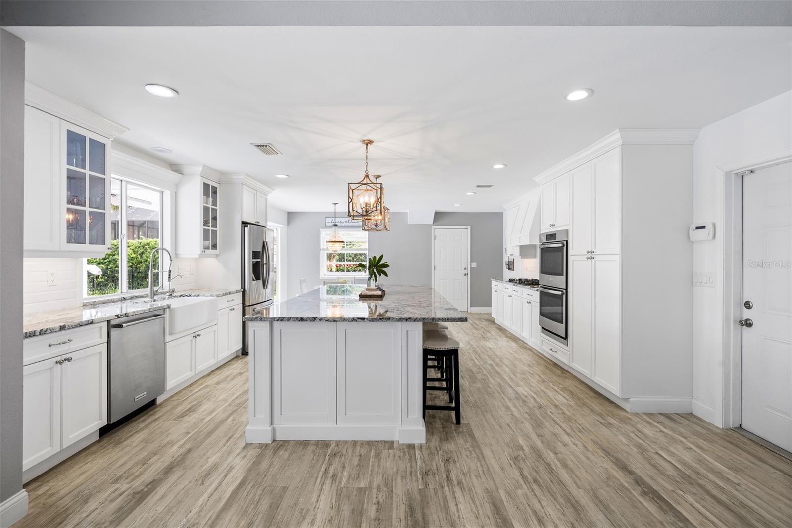 18010 CLEAR LAKE DR, LUTZ, FL, 33548