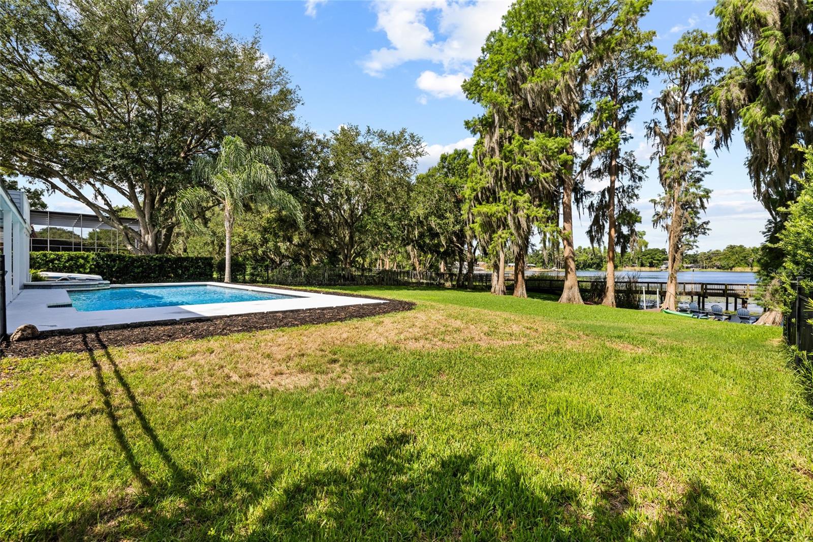 18010 CLEAR LAKE DR, LUTZ, FL, 33548