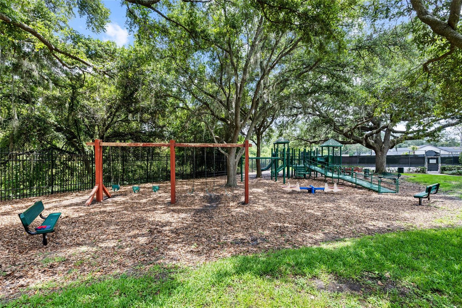 18010 CLEAR LAKE DR, LUTZ, FL, 33548