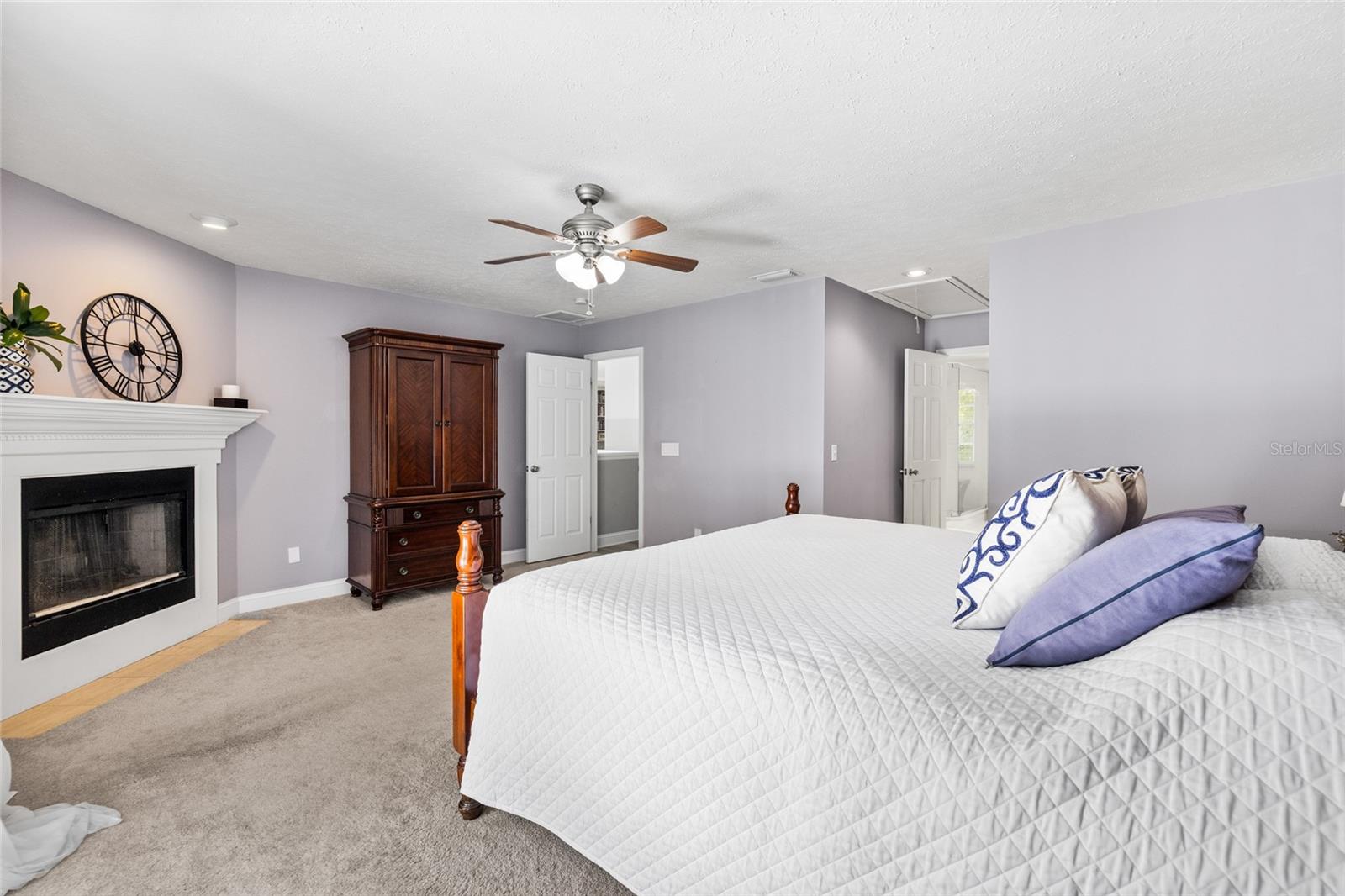 18010 CLEAR LAKE DR, LUTZ, FL, 33548
