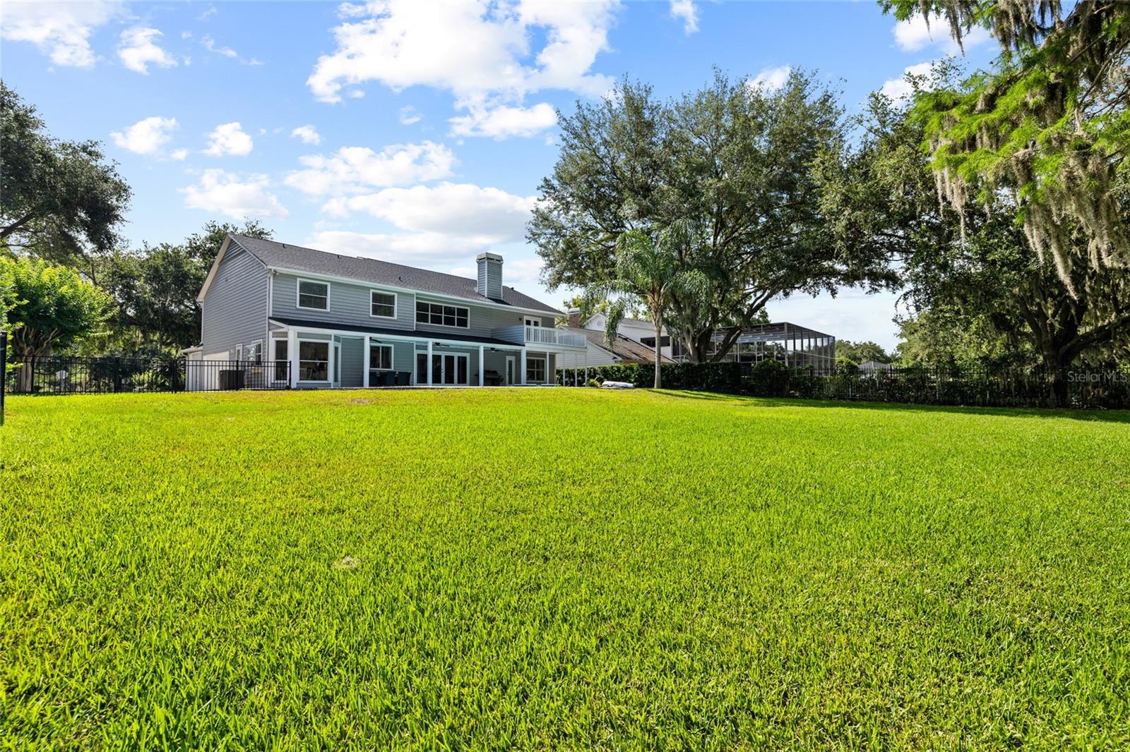 18010 CLEAR LAKE DR, LUTZ, FL, 33548