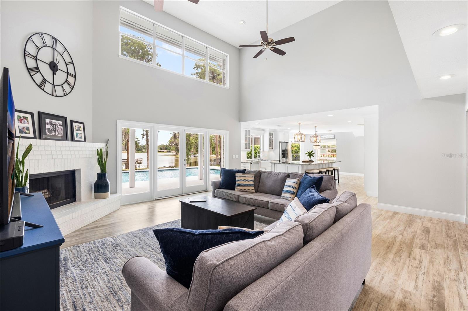 18010 CLEAR LAKE DR, LUTZ, FL, 33548