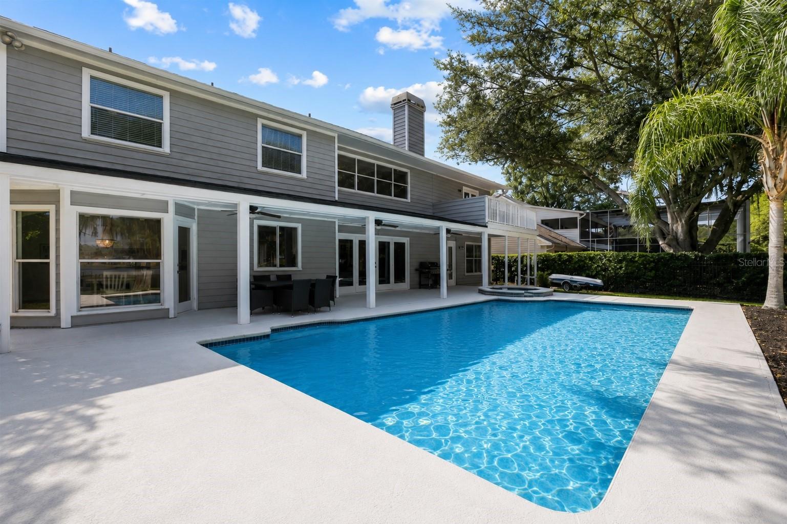 18010 CLEAR LAKE DR, LUTZ, FL, 33548