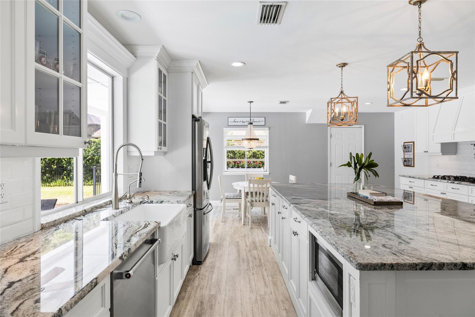 18010 CLEAR LAKE DR, LUTZ, FL, 33548