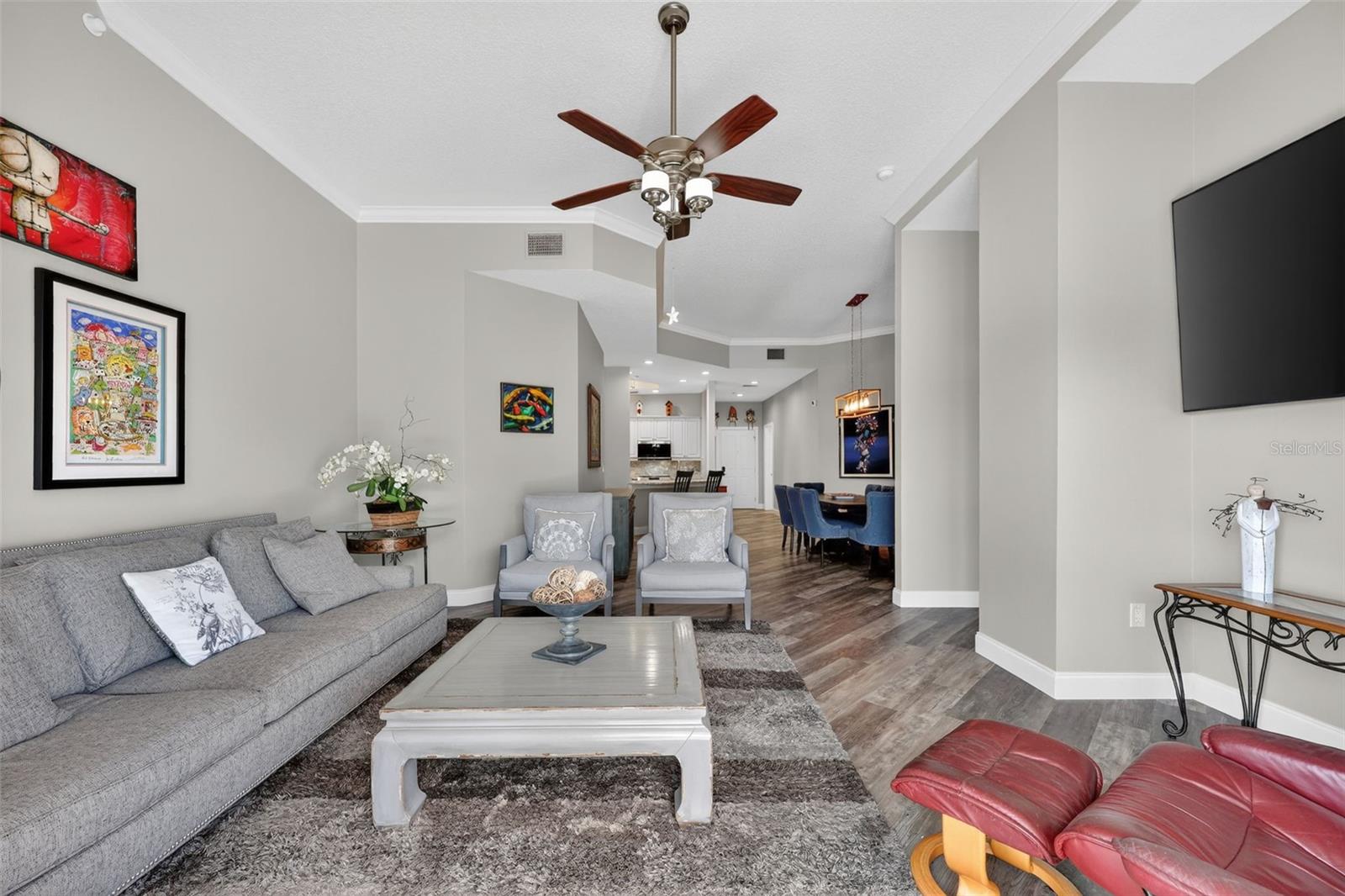 205 BRIGHTWATER DR #202, CLEARWATER BEACH, FL, 33767