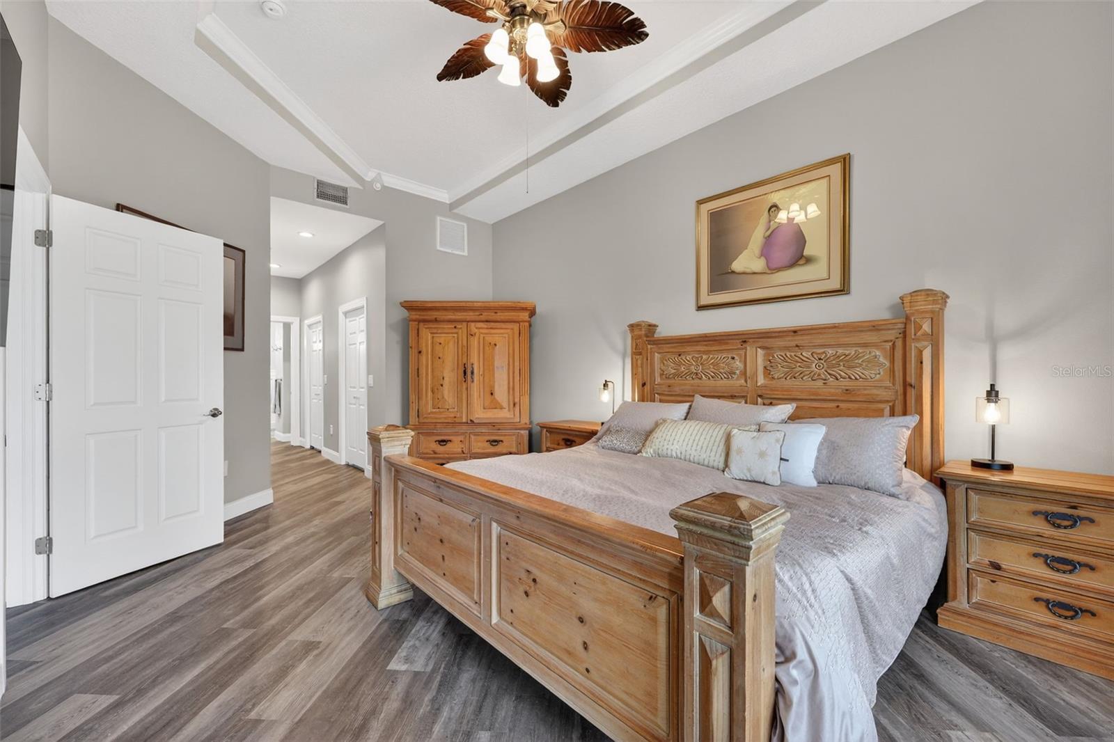 205 BRIGHTWATER DR #202, CLEARWATER BEACH, FL, 33767