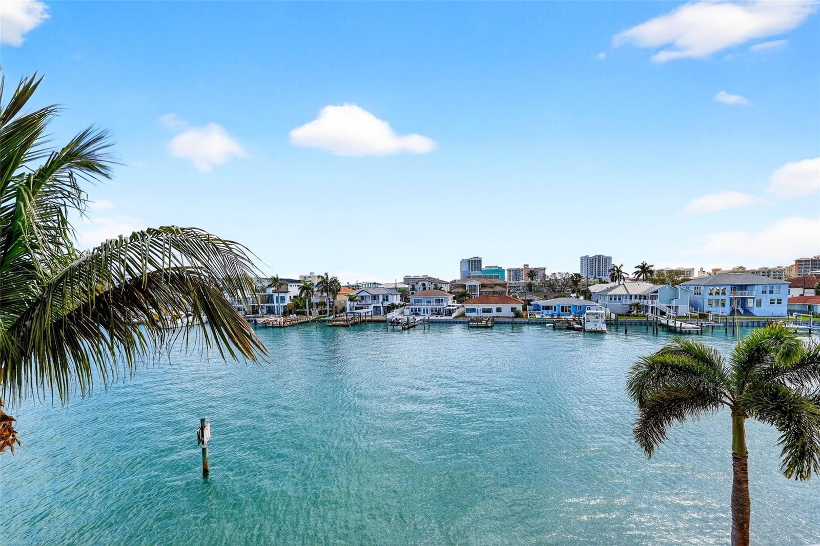 205 BRIGHTWATER DR #202, CLEARWATER BEACH, FL, 33767