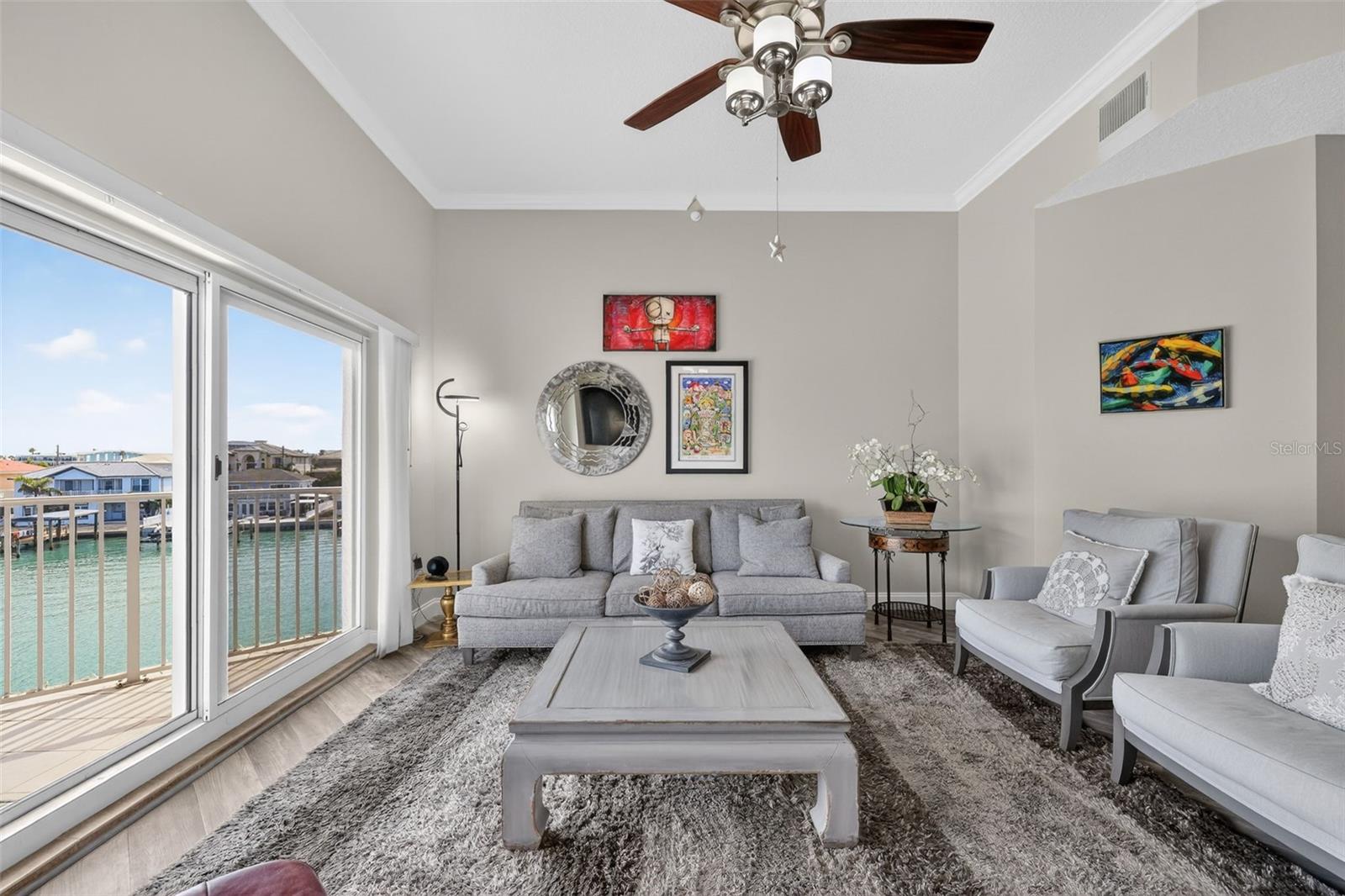 205 BRIGHTWATER DR #202, CLEARWATER BEACH, FL, 33767