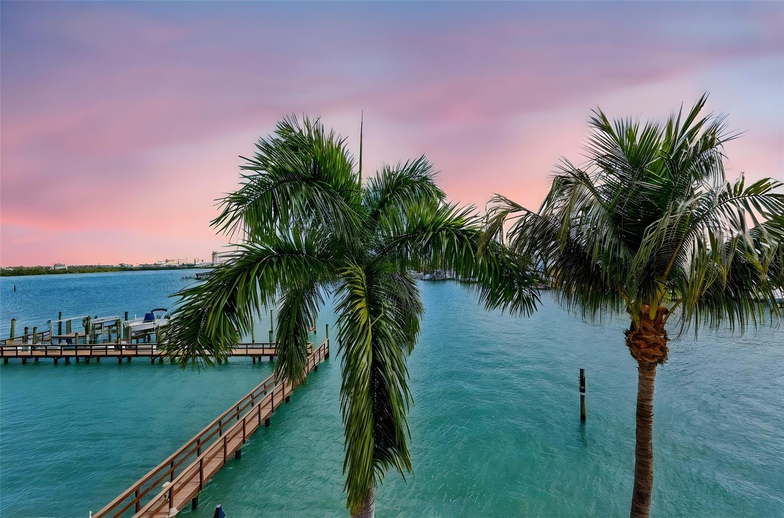 205 BRIGHTWATER DR #202, CLEARWATER BEACH, FL, 33767