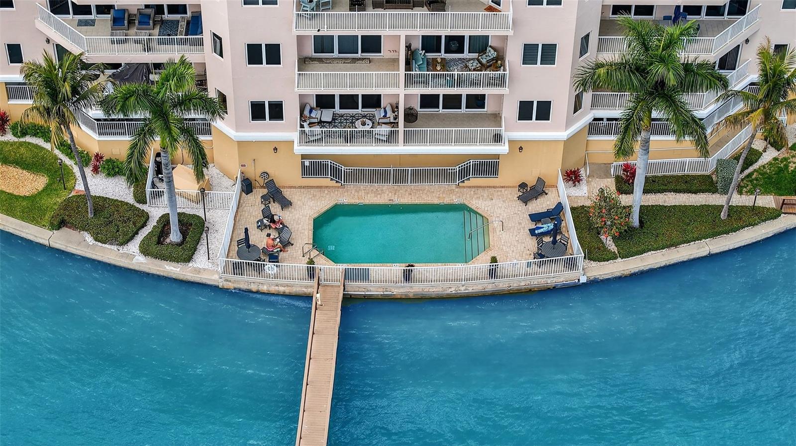 205 BRIGHTWATER DR #202, CLEARWATER BEACH, FL, 33767