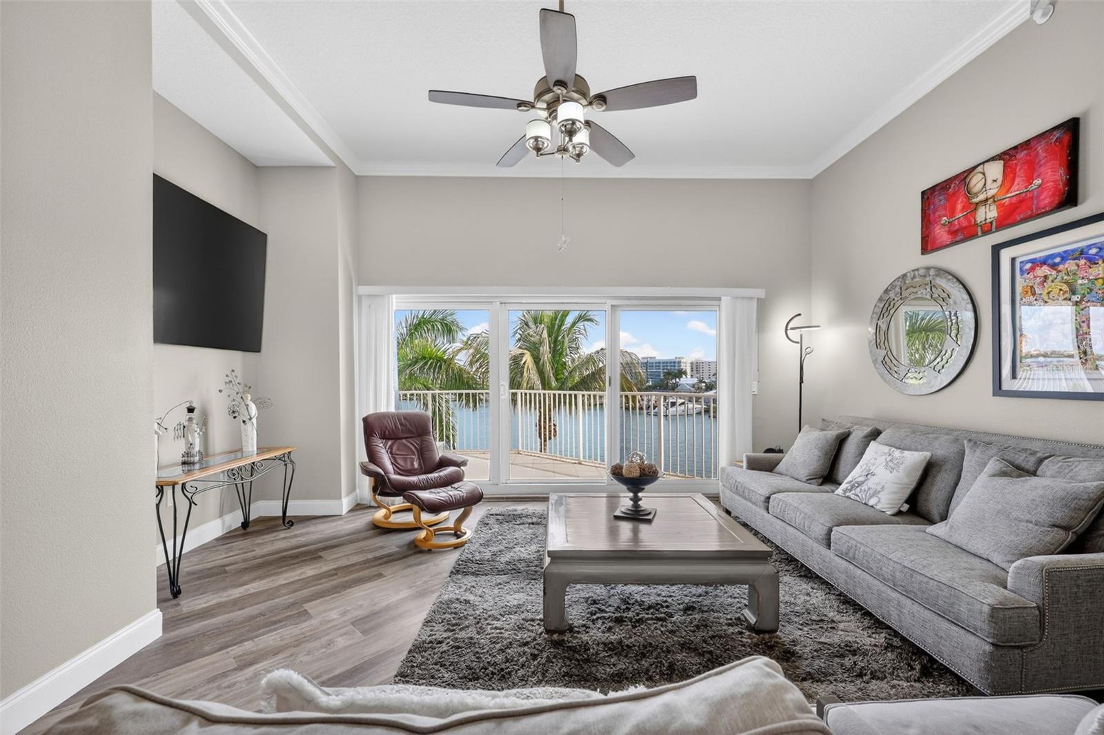 205 BRIGHTWATER DR #202, CLEARWATER BEACH, FL, 33767