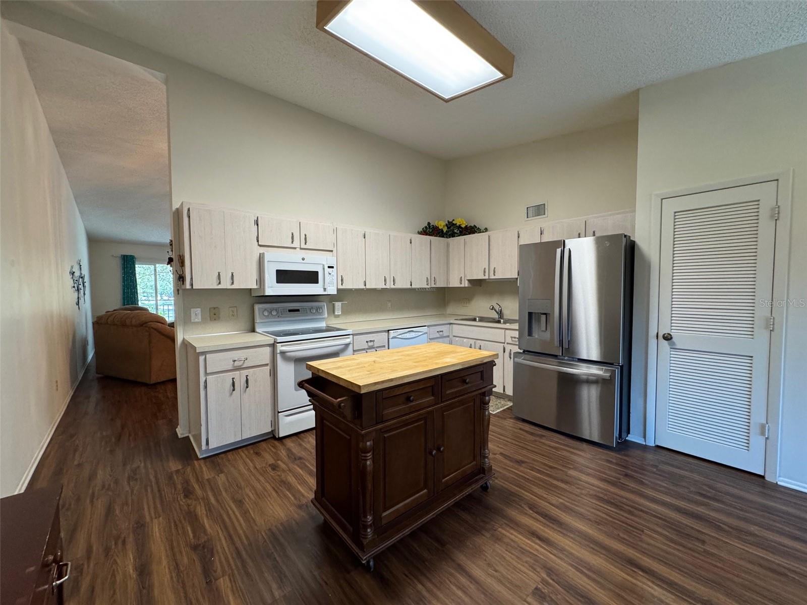 Kitchen Island for Convenience